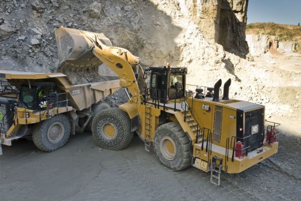Mining Loaders, Excavators & Haul Trucks