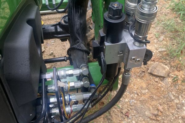 Hydraulic Fittings Used in Tractors Topa