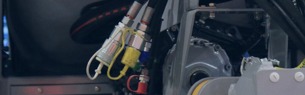 How Flat Face Couplings Prevent Hydraulic Fluid Injuries