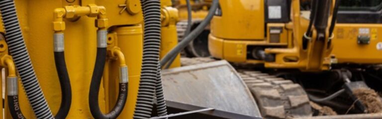 Avoid Leaks! How to Tighten Hydraulic Fittings the Right Way