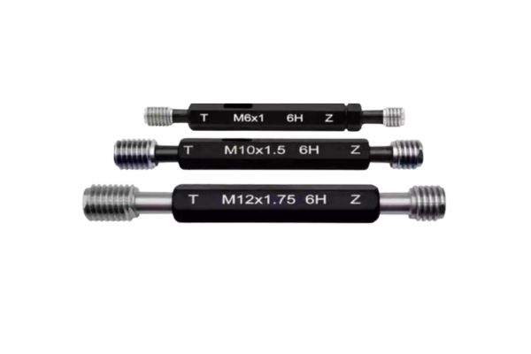 Metric gauge