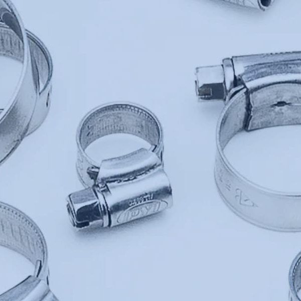 Crimp Clamps vs Hose Clamps banner