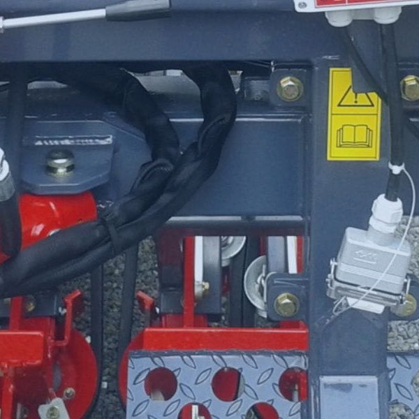 How Flat Face Couplings Prevent Hydraulic Leaks banner