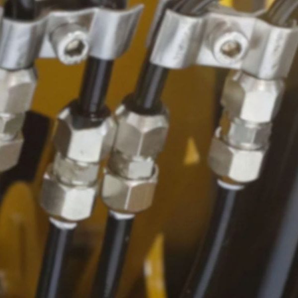 How Temperatures Affect Hydraulic Hose Performance banner