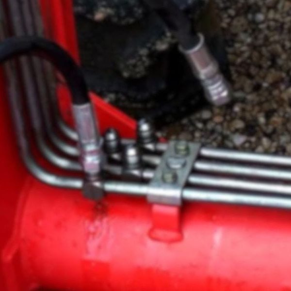 Hydraulic Tube vs Hose banner