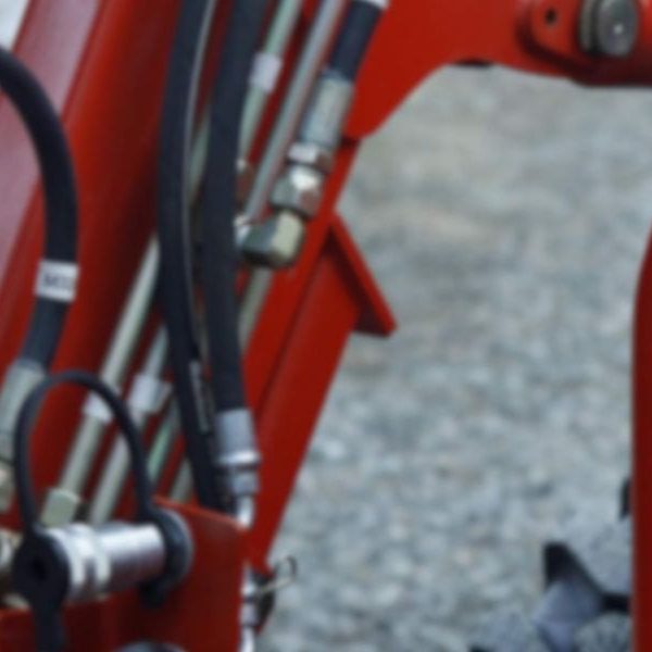 Hydraulic hosebend radius banner
