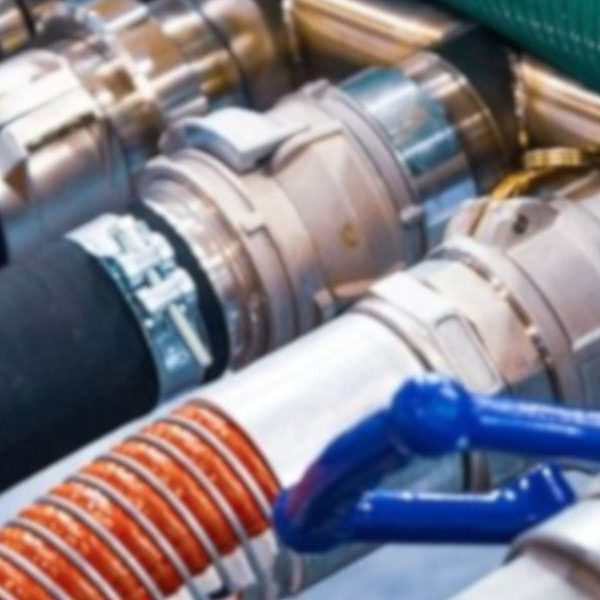 Industrial vs Hydraulic Hoses banner