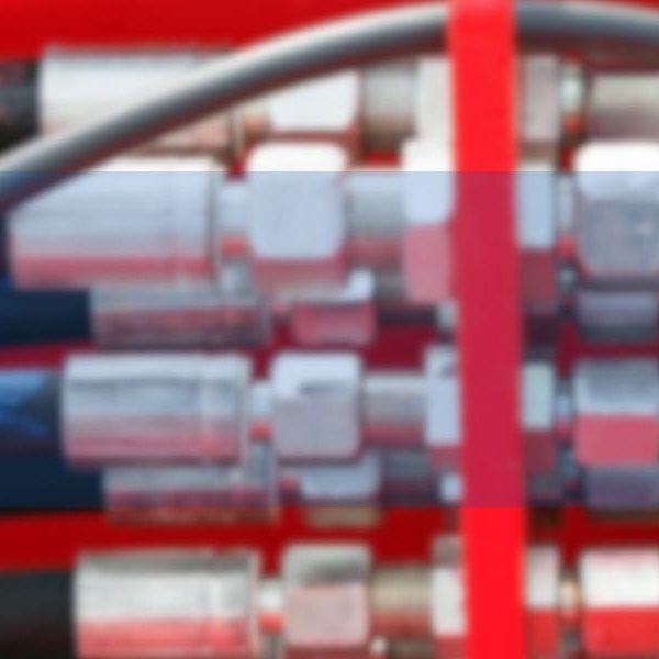 R vs Rc Threads banner