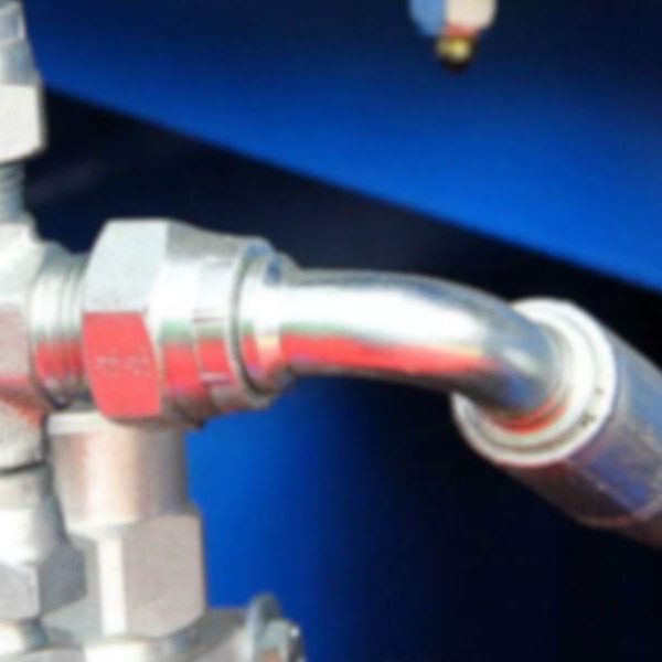 SAE J514 vs ISO 8434-2 Fittings banner