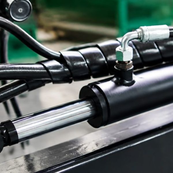 Stainless Steel vs Carbon Steel One-Piece Fittings