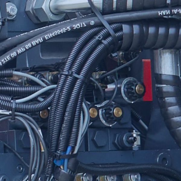 The Ultimate Hydraulic Fitting Glossary A-M