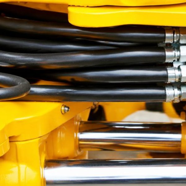 Why Crimp Specs Change Between Hydraulic Hose Series