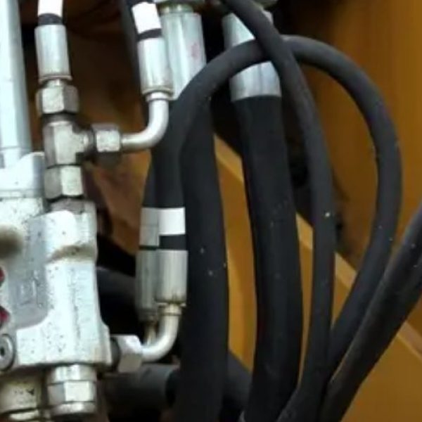 Why Do Hydraulic Cylinder Failures Start at Poor Hose Connections
