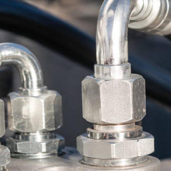 Why a Reliable One-Piece Fitting Supplier Helps Hose Shops