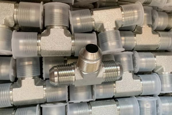 hydraulic tee adapter storage